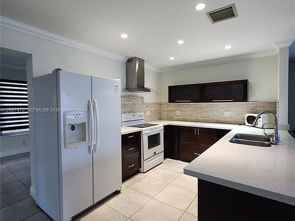 5th image of 6570 Thomas St