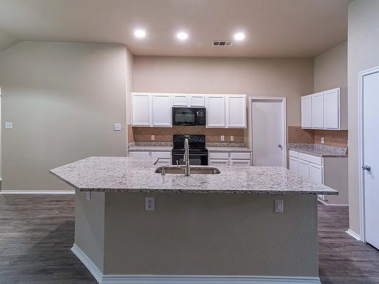 1306 Vireo Ct — Photo 8
