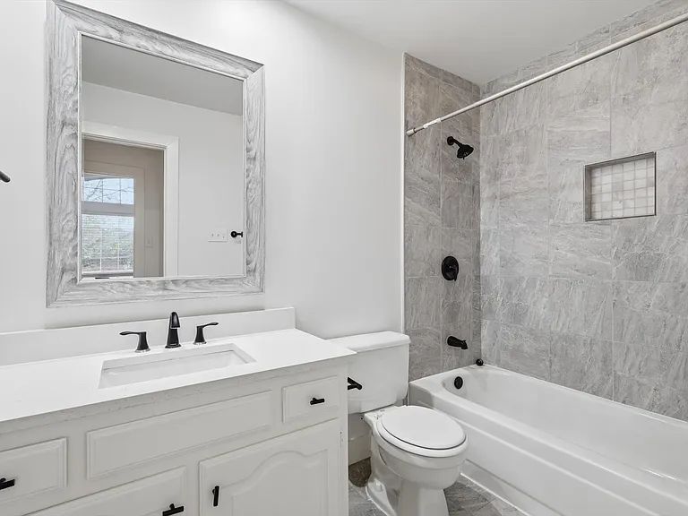 381 Arbor Ln — Photo 21