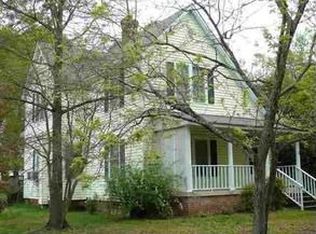 4 Smythe St, Belton, SC 29627