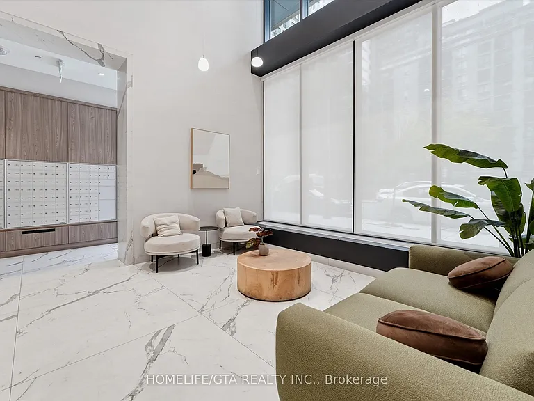 65 Mutual St #309 — Photo 7