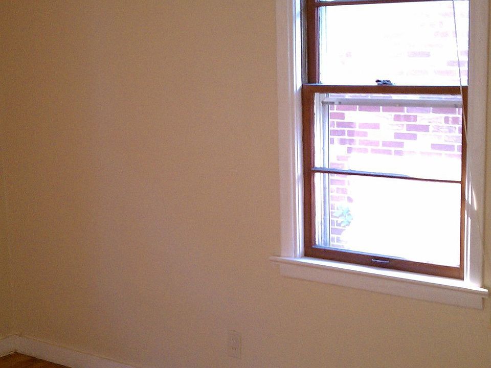 1st image of 2448 Shannon Ave