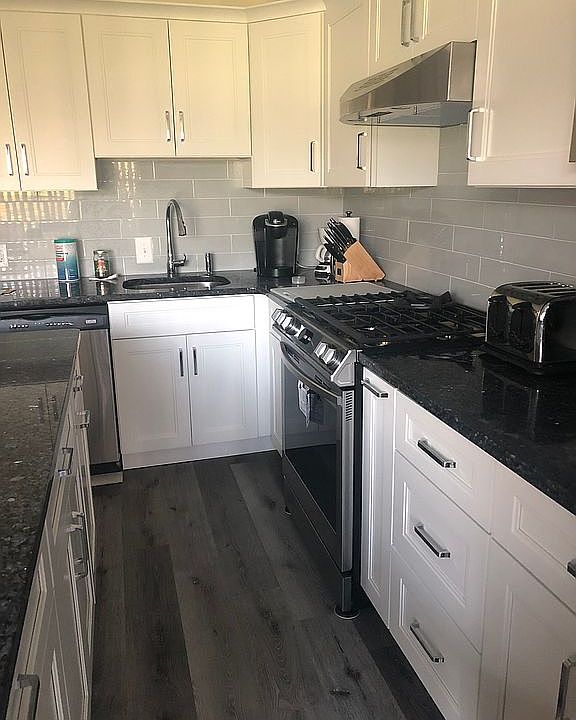 2nd image of 8205 Newbold Ln