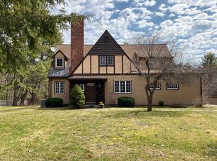 70 Farmers Cliff Rd, Concord, MA 01742