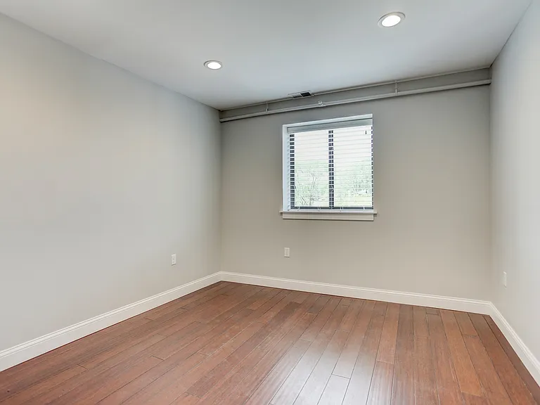 218 W Main St #2D — Photo 11