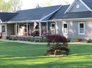 1300 Maple Grove Cir, Clinton, OH 44216