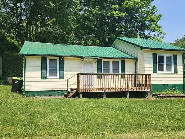 623 Ridgeview Rd, Saltville, VA 24370