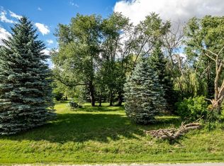 304 Briar Cliff St SW, Poplar Grove, IL 61065