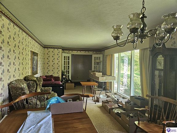 5th image of 101 N Fallingwater Ln