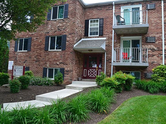 2nd image of 1118 Lafayette Ave APT 302
