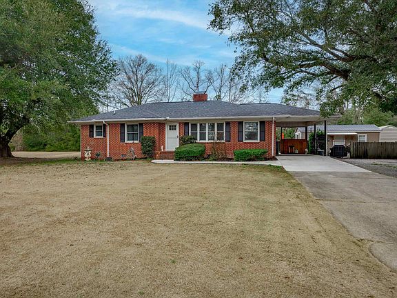 2nd image of 38 Black River Rd