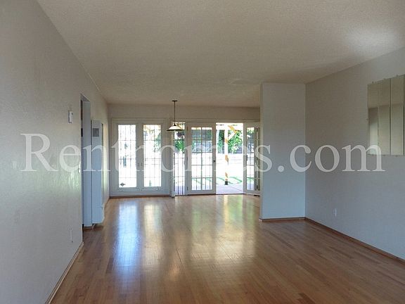 2nd image of 7576 Winterwood Ln