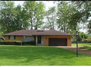 12829 Gardenside Dr, North Royalton, OH