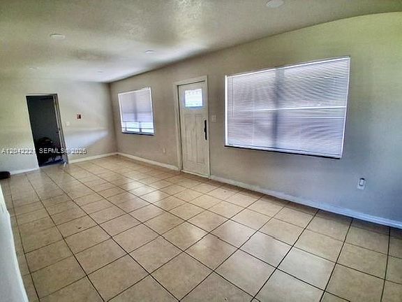 5th image of 570 Dalton Blvd