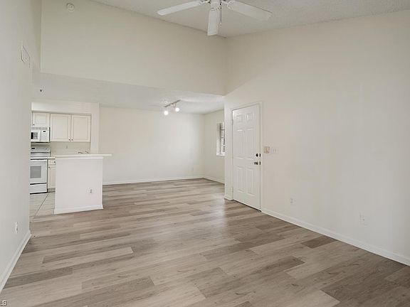 5th image of 1270 Wildwood Lakes Blvd APT 207