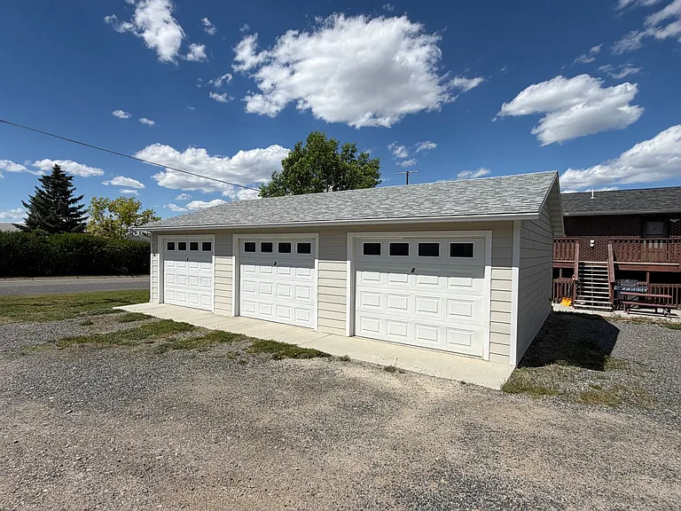 1723 Hudson St — Photo 9