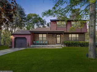 215 Briarwood Rd, West Berlin, NJ 08091