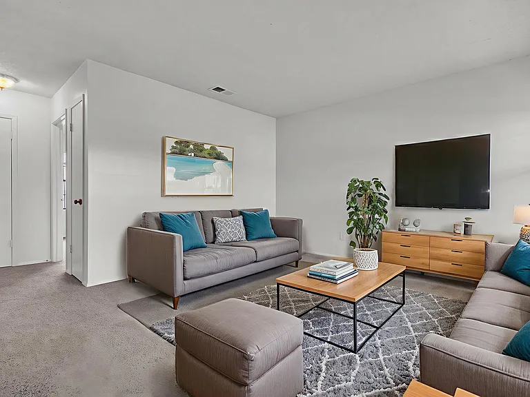 106 Ladybird Ln #B — Photo 8
