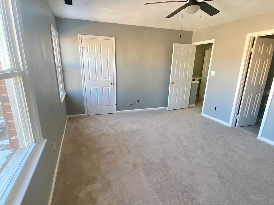2nd image of 4831 Woods Edge Rd