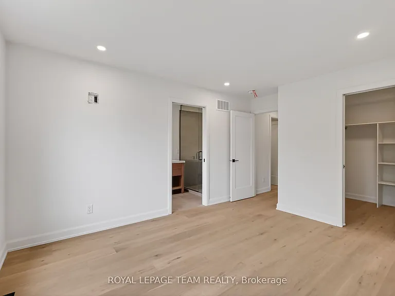 608 Tweedsmuir Ave #A — Photo 27