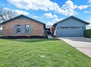 2033 Durham St, Irving, TX 75062