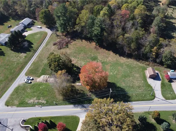 418 Myoma Rd, Mars, PA 16046