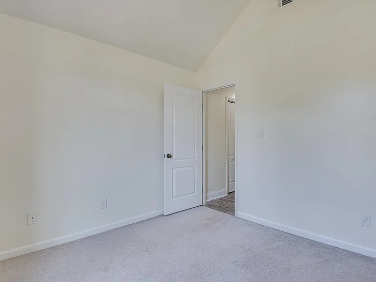 610 Butler Springs Cir — Photo 33