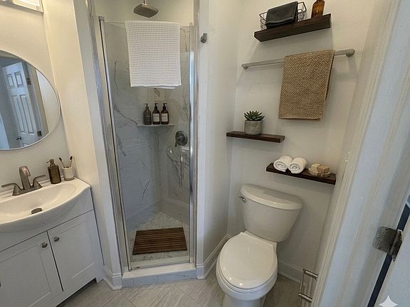 5th image of 131 Sumac St #2D