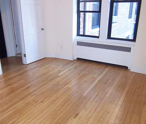 5th image of 175 W 72nd St APT 6G1
