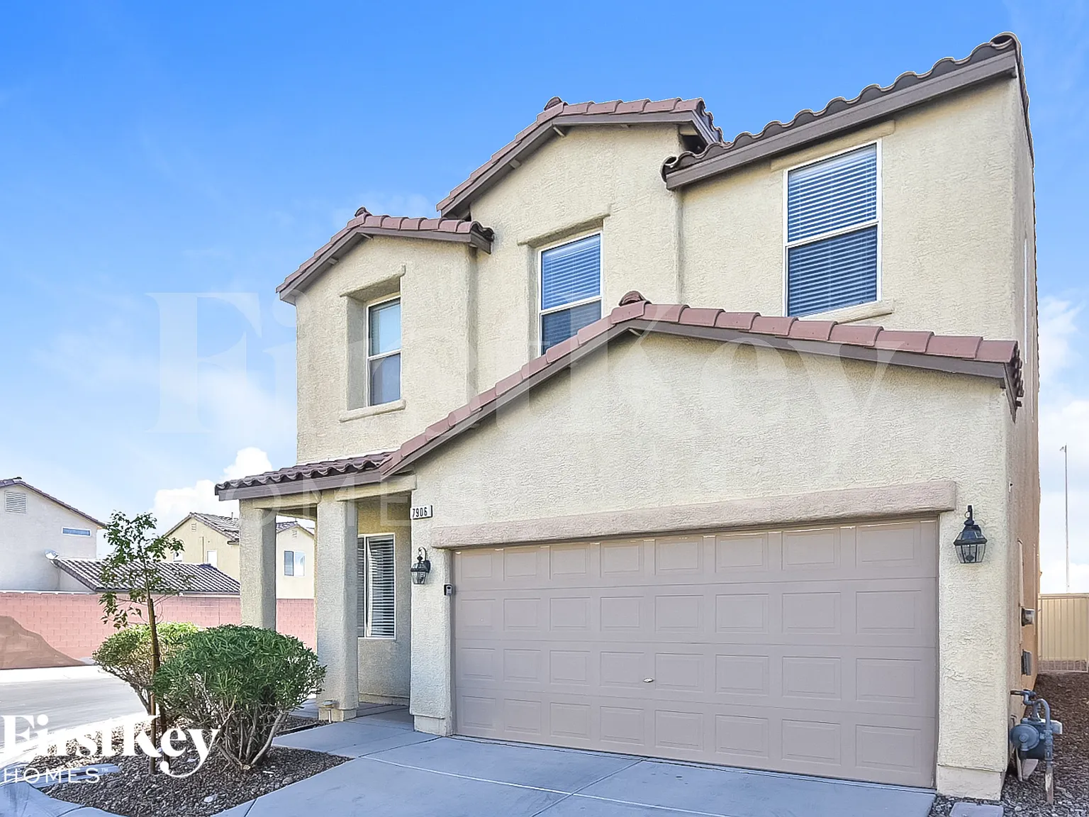 4 bed, 2.5 bath, 1746 sqft, $2,465 — Photo 2