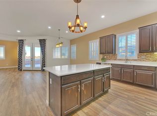 19282 Galloping Hill Rd, Apple Valley, CA 92308