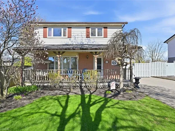 107 Billington Cres, Hamilton, ON L8T 4R3