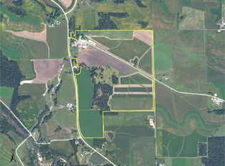 2631 Ridge Rd, Hopkinton, IA 52237