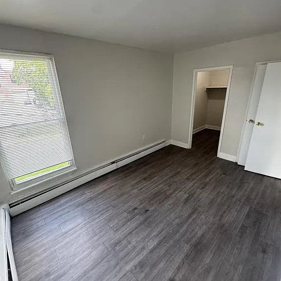 911 Rogers Pl — Photo 5