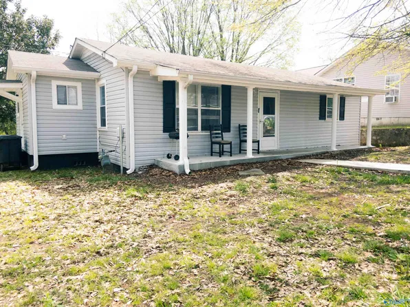 3024 Cole Ave, Florence, AL 35630