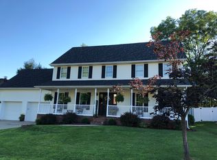 112 Candlewyck Dr, Hurricane, WV 25526