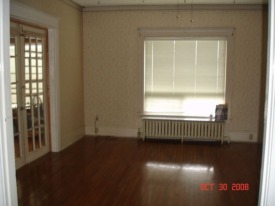 Living room with Hardwoods