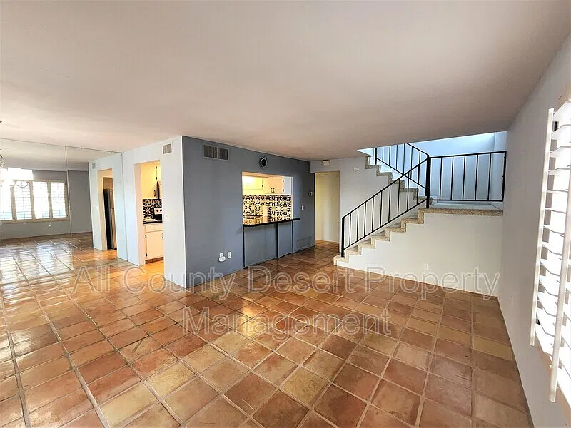 2 bed, 2.5 bath, 1250 sqft, $2,095 — Photo 3