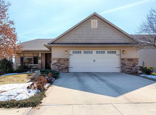 301 Spruce Hills Dr, Cedar Falls, IA 50613