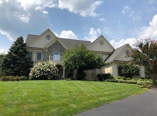 2600 Sledding Hill Rd, Oakton, VA 22124