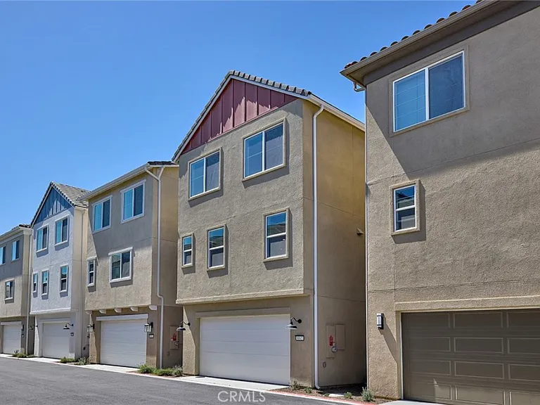 6045 Fairfax Dr — Photo 18