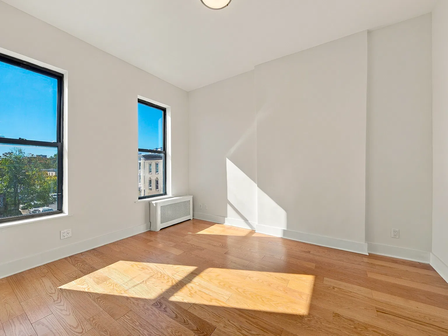 2901 Avenue D — Photo 4