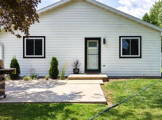 W7012 Shea Rd, MENASHA, WI 54952