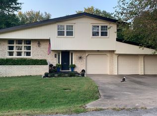 300 Crestview Dr, Independence, KS 67301