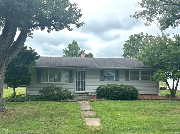 500 Poplar Dr, Pittsboro, IN 46167