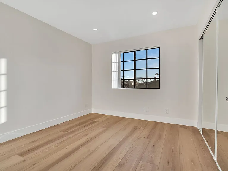 Bedroom #1
