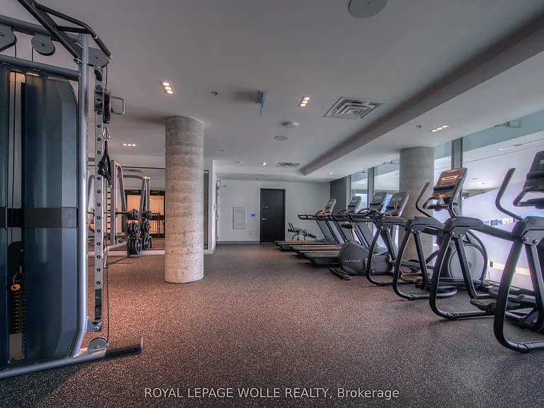 25 Wellington St S #2101 — Photo 21