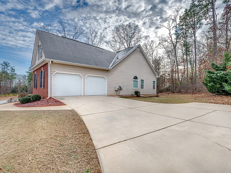 8675 Copperridge Dr — Photo 37