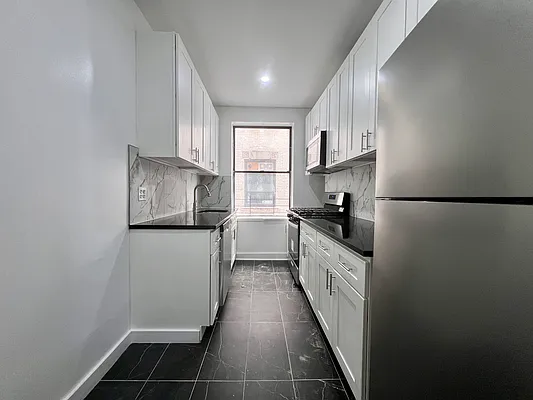Rented by Keller Williams NYC | media 19