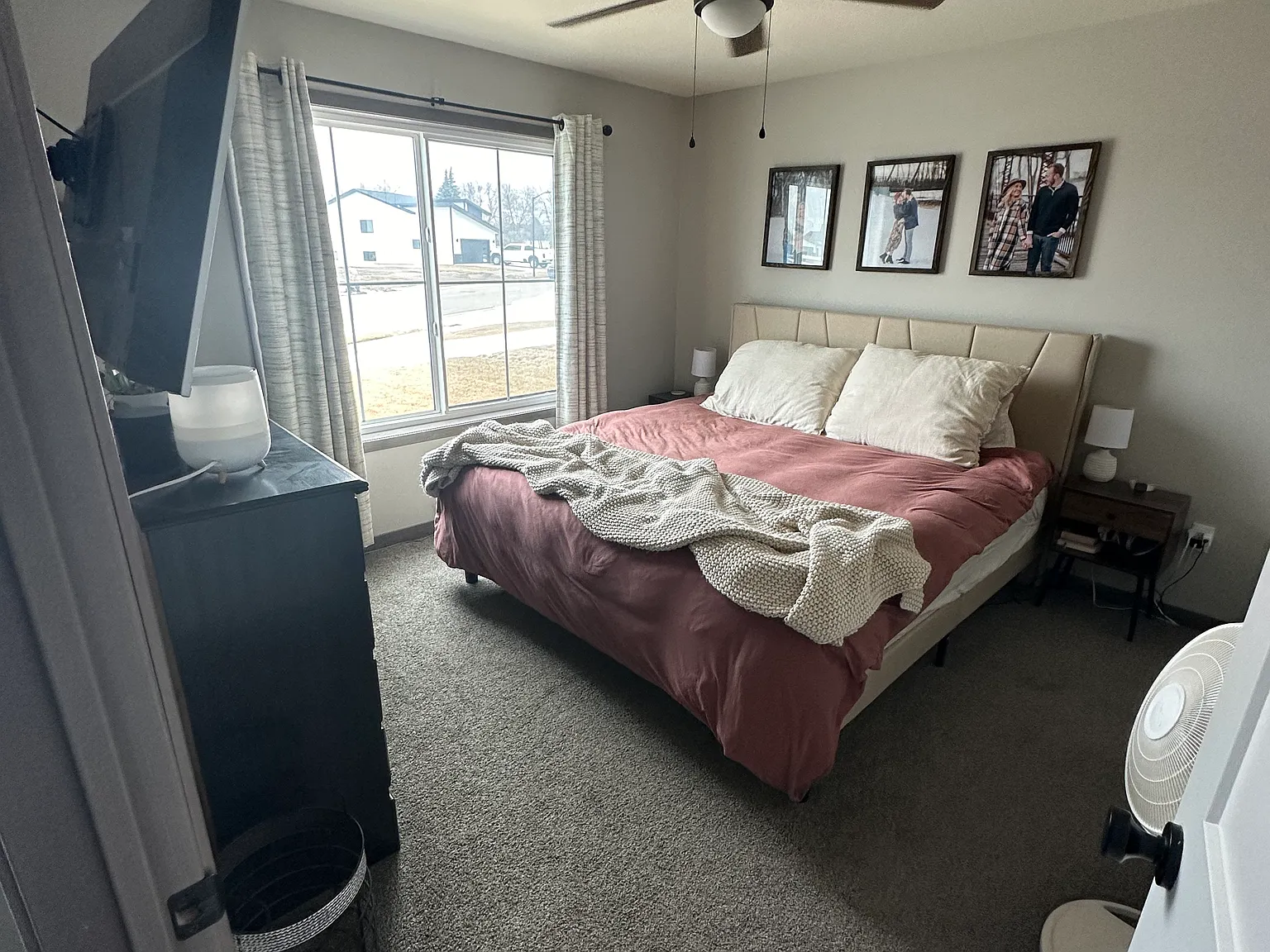 3 bed, 1336 sqft, $2,200 — Photo 3